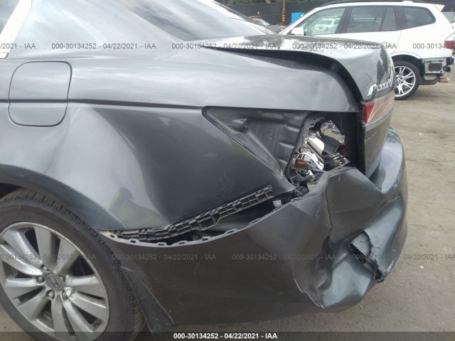 Photo 5 VIN: 1HGCP2F73CA168739 - HONDA ACCORD SDN 