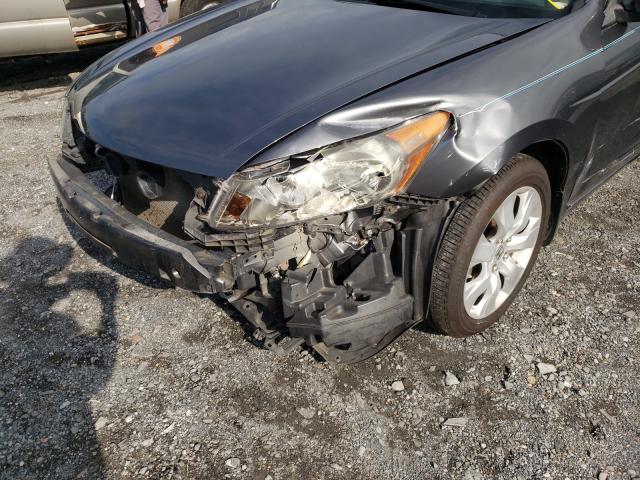 Photo 8 VIN: 1HGCP2F74AA001948 - HONDA ACCORD EX 