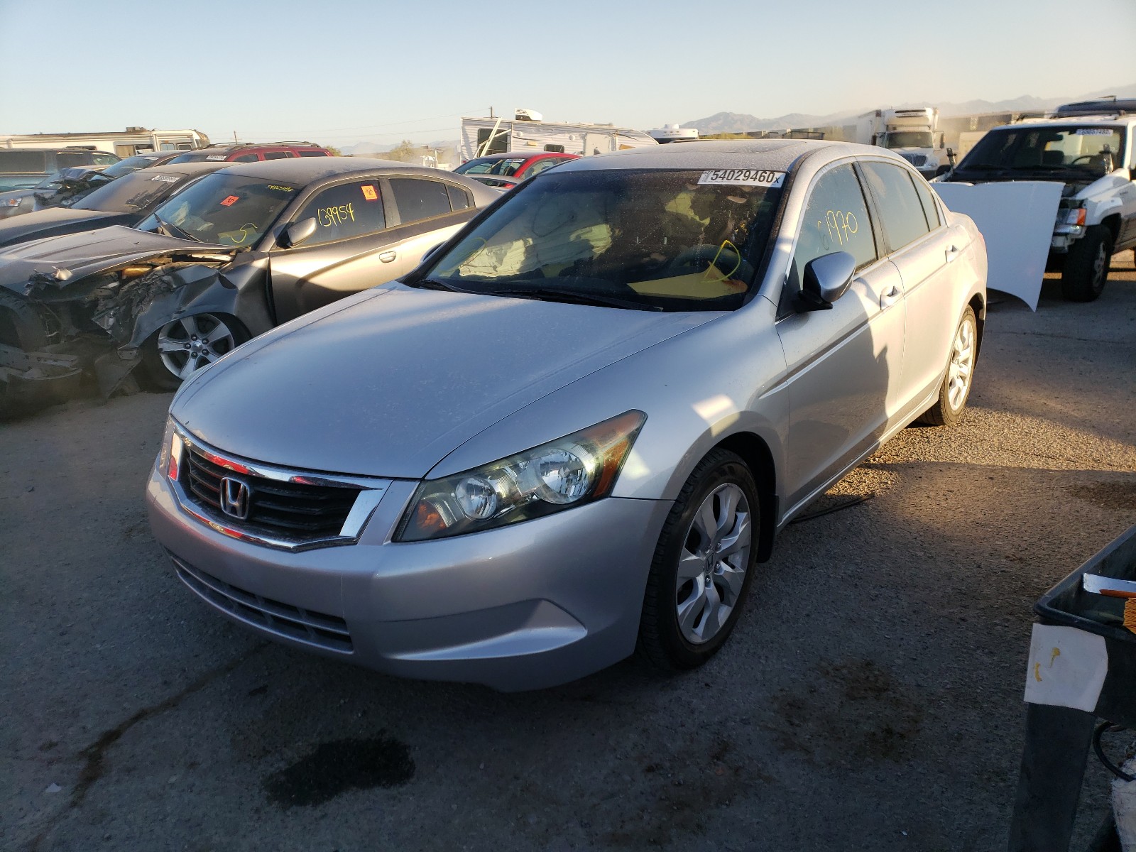 Photo 1 VIN: 1HGCP2F74AA004462 - HONDA ACCORD EX 