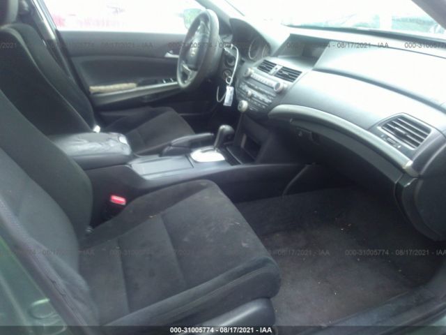 Photo 4 VIN: 1HGCP2F74AA041186 - HONDA ACCORD SDN 