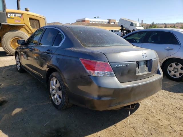 Photo 2 VIN: 1HGCP2F74AA082370 - HONDA ACCORD EX 