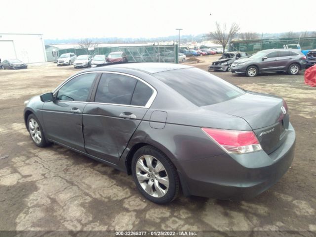 Photo 2 VIN: 1HGCP2F74AA087178 - HONDA ACCORD SDN 