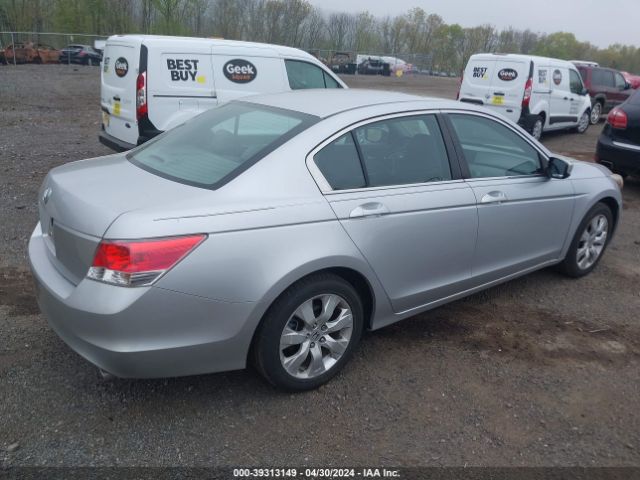 Photo 3 VIN: 1HGCP2F74AA090226 - HONDA ACCORD 