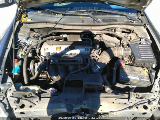 Photo 9 VIN: 1HGCP2F74BA020758 - HONDA ACCORD SDN 