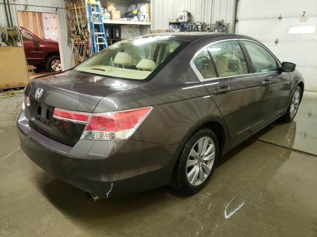 Photo 3 VIN: 1HGCP2F74BA046731 - HONDA ACCORD EX 