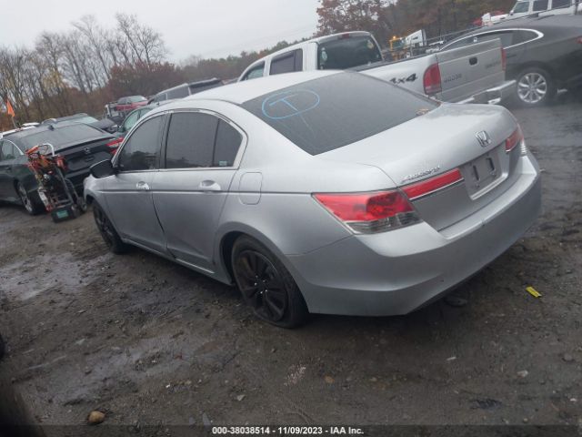 Photo 2 VIN: 1HGCP2F74BA057177 - HONDA ACCORD 