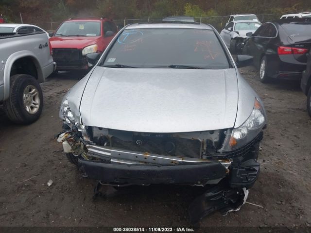 Photo 5 VIN: 1HGCP2F74BA057177 - HONDA ACCORD 