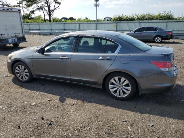 Photo 1 VIN: 1HGCP2F74BA060824 - HONDA ACCORD EX 