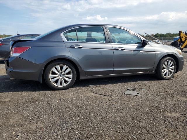 Photo 2 VIN: 1HGCP2F74BA060824 - HONDA ACCORD EX 