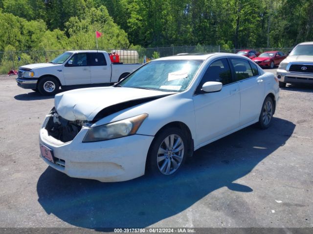 Photo 1 VIN: 1HGCP2F74BA104871 - HONDA ACCORD 