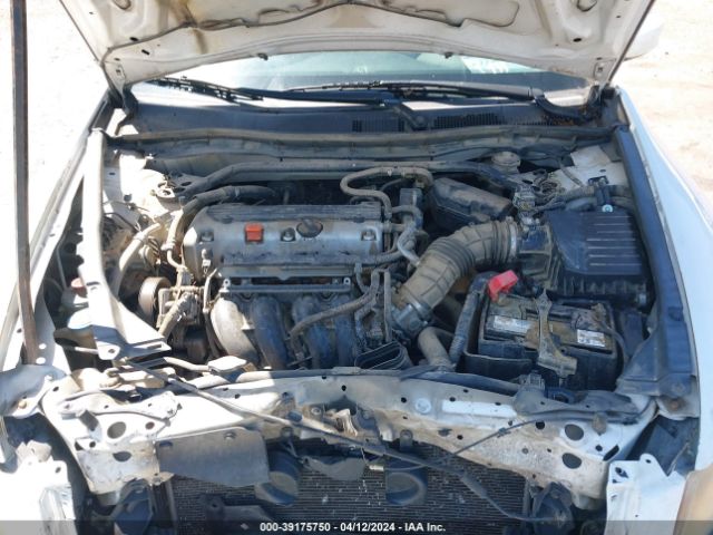 Photo 9 VIN: 1HGCP2F74BA104871 - HONDA ACCORD 