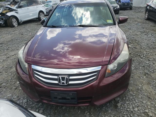 Photo 8 VIN: 1HGCP2F74BA144108 - HONDA ACCORD EX 