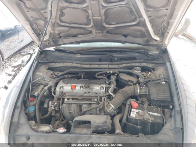 Photo 9 VIN: 1HGCP2F74BAO42551 - HONDA ACCORD 