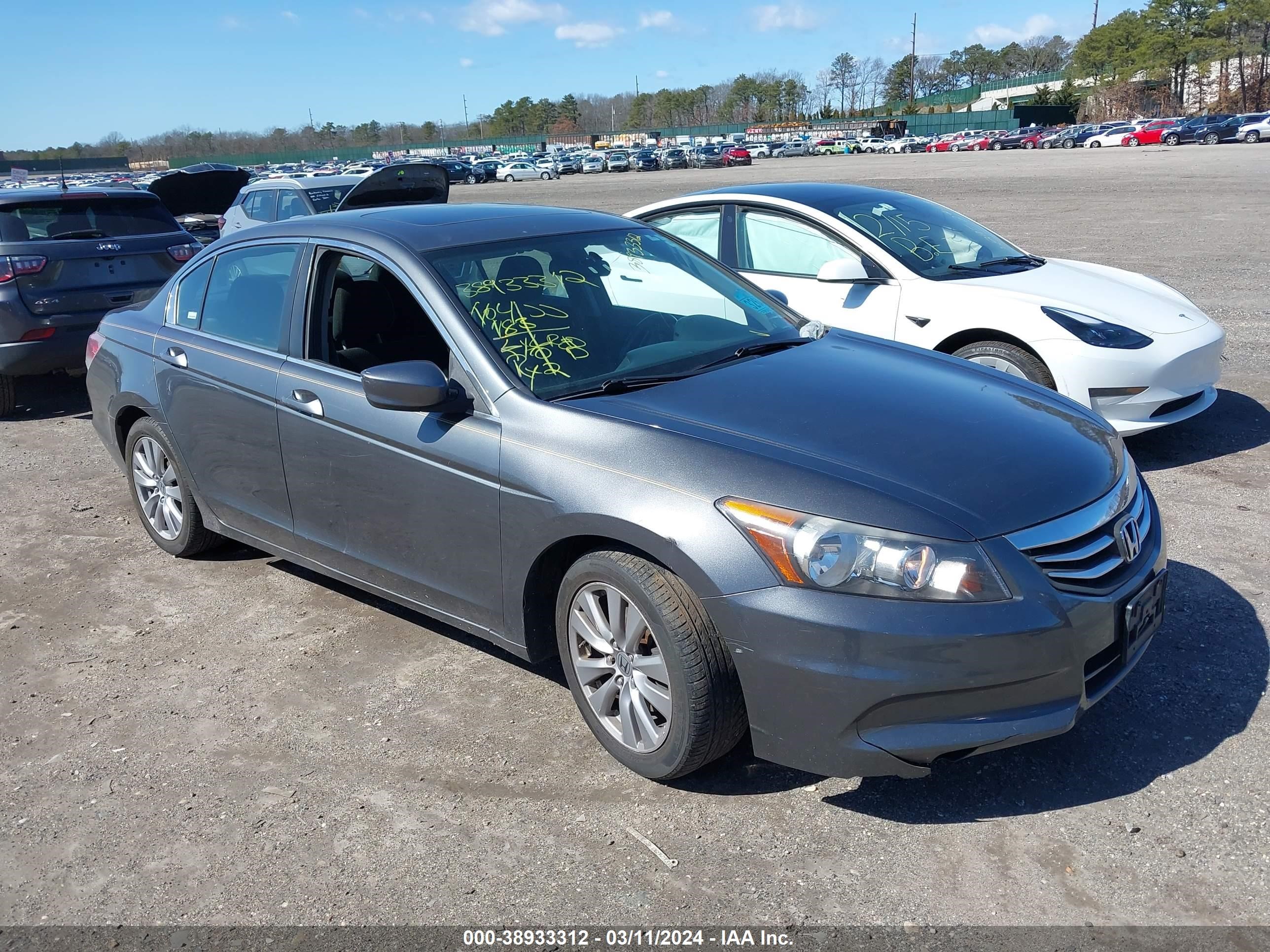 Photo 0 VIN: 1HGCP2F74CA013732 - HONDA ACCORD 