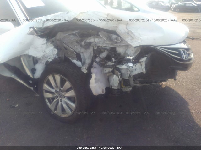 Photo 5 VIN: 1HGCP2F74CA057861 - HONDA ACCORD SDN 