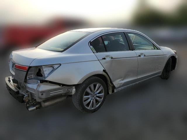 Photo 2 VIN: 1HGCP2F74CA129917 - HONDA ACCORD 