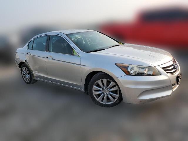 Photo 3 VIN: 1HGCP2F74CA129917 - HONDA ACCORD 