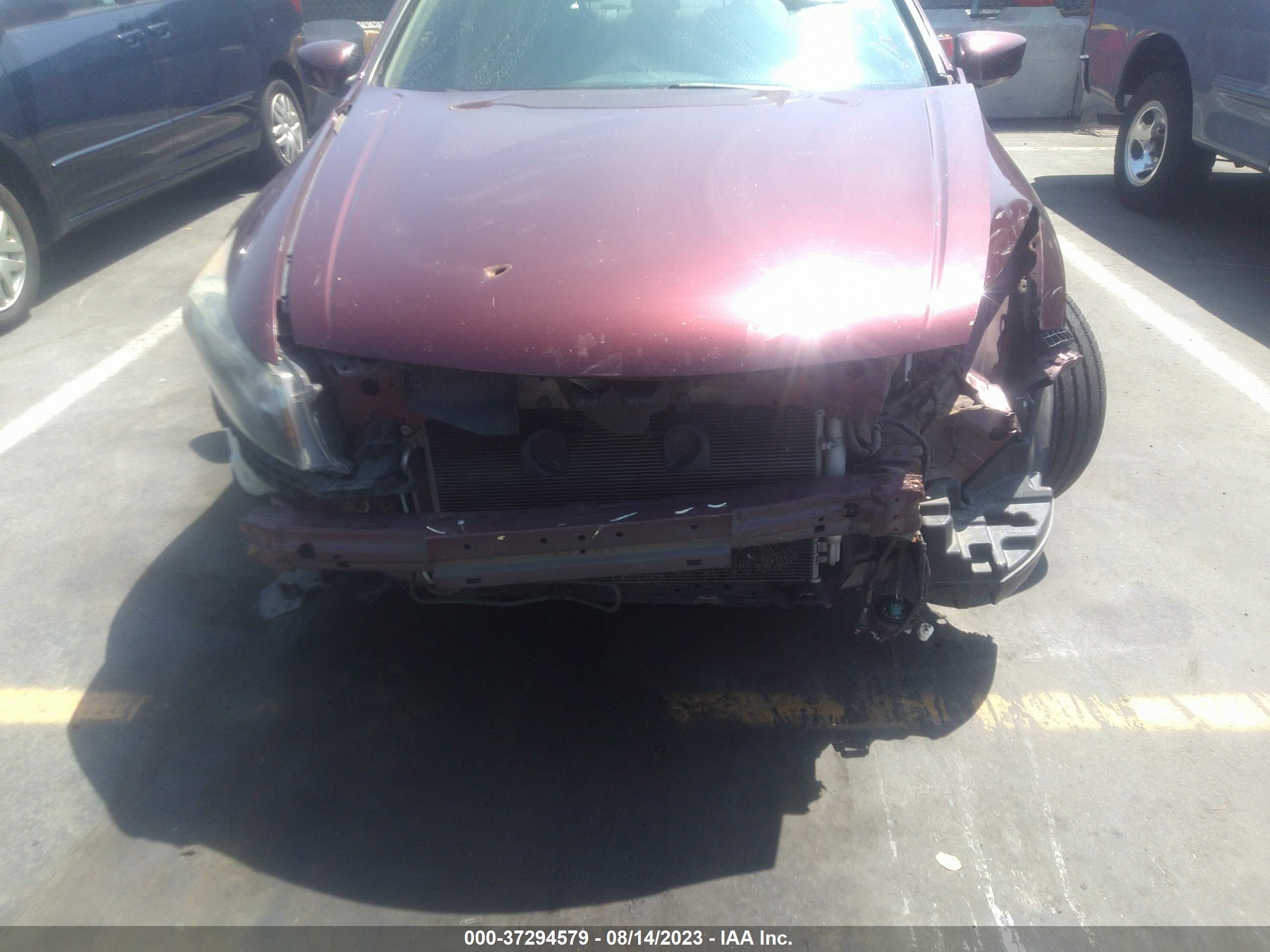 Photo 12 VIN: 1HGCP2F74CA150797 - HONDA ACCORD 