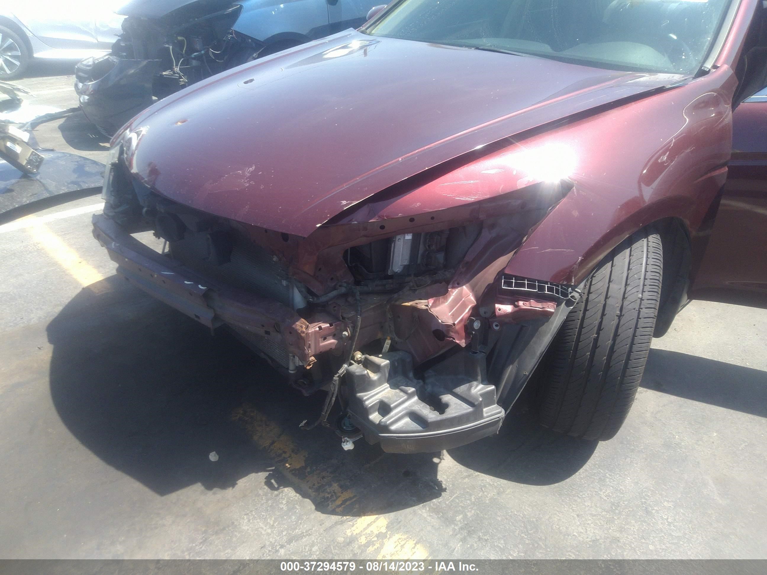 Photo 5 VIN: 1HGCP2F74CA150797 - HONDA ACCORD 