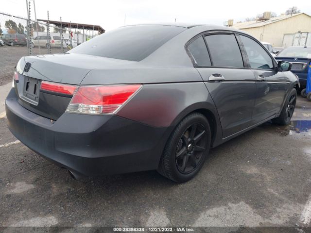 Photo 3 VIN: 1HGCP2F74CA151111 - HONDA ACCORD 