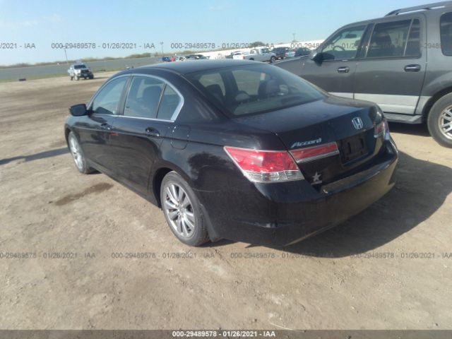 Photo 2 VIN: 1HGCP2F74CA170029 - HONDA ACCORD SDN 