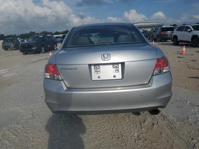 Photo 5 VIN: 1HGCP2F75AA004874 - HONDA ACCORD EX 