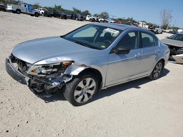 Photo 0 VIN: 1HGCP2F75AA023389 - HONDA ACCORD EX 