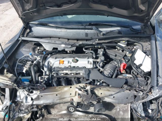 Photo 9 VIN: 1HGCP2F75AA116428 - HONDA ACCORD SDN 