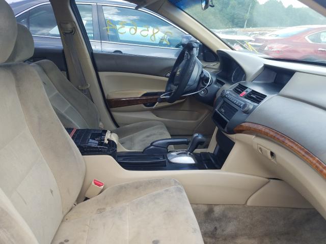 Photo 4 VIN: 1HGCP2F75AA127347 - HONDA ACCORD EX 