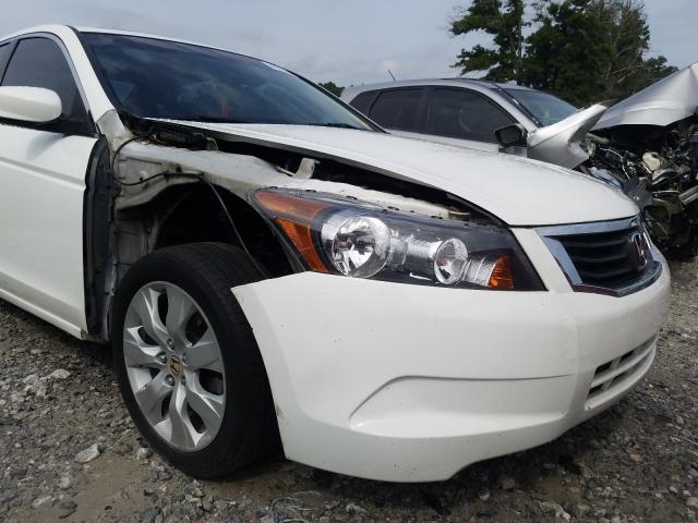 Photo 8 VIN: 1HGCP2F75AA127347 - HONDA ACCORD EX 