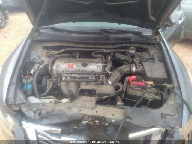 Photo 9 VIN: 1HGCP2F75AA187435 - HONDA ACCORD SDN 