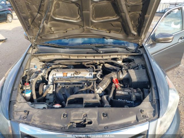 Photo 9 VIN: 1HGCP2F75BA002382 - HONDA ACCORD SDN 