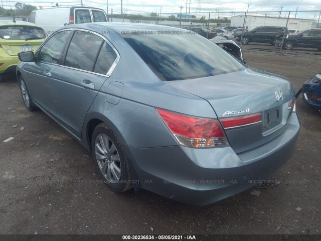 Photo 2 VIN: 1HGCP2F75BA028156 - HONDA ACCORD SDN 