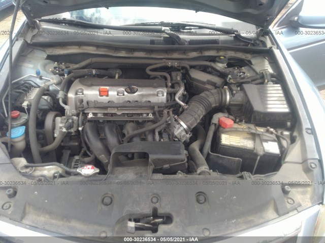 Photo 9 VIN: 1HGCP2F75BA028156 - HONDA ACCORD SDN 