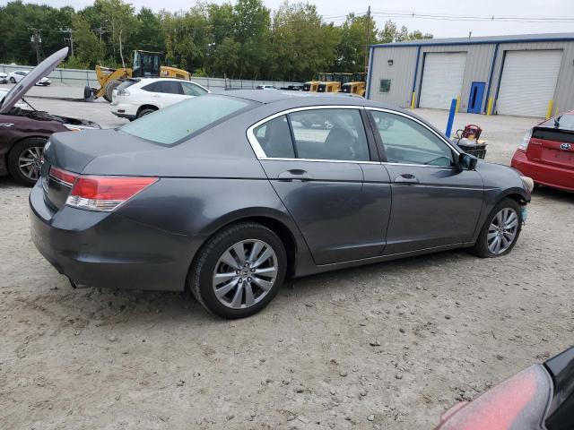 Photo 2 VIN: 1HGCP2F75BA030828 - HONDA ACCORD EX 