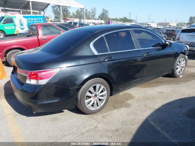 Photo 3 VIN: 1HGCP2F75BA070357 - HONDA ACCORD 