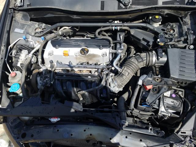 Photo 6 VIN: 1HGCP2F75BA098420 - HONDA ACCORD EX 