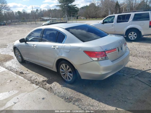 Photo 2 VIN: 1HGCP2F75CA100183 - HONDA ACCORD 