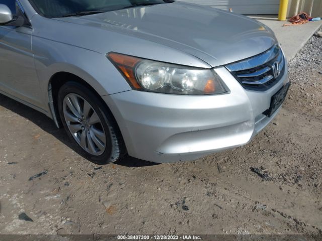 Photo 5 VIN: 1HGCP2F75CA100183 - HONDA ACCORD 