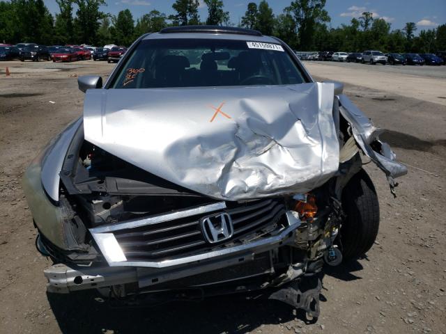 Photo 8 VIN: 1HGCP2F76AA001210 - HONDA ACCORD EX 