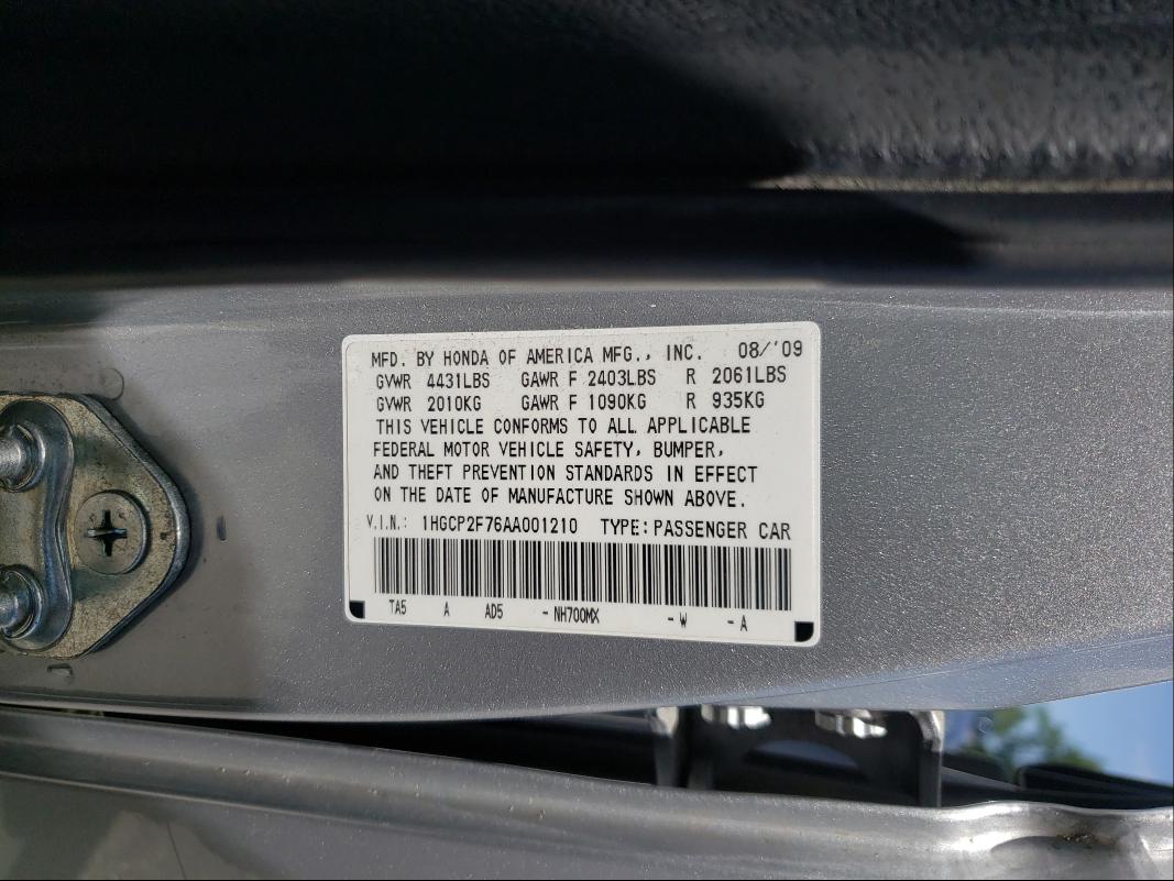 Photo 9 VIN: 1HGCP2F76AA001210 - HONDA ACCORD EX 