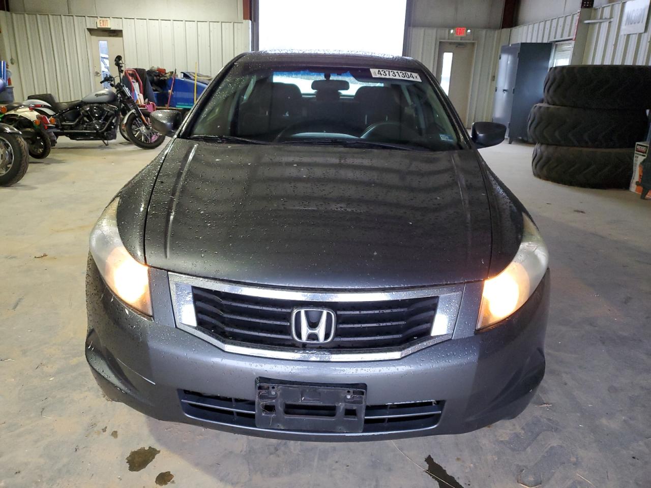 Photo 4 VIN: 1HGCP2F76AA002387 - HONDA ACCORD 