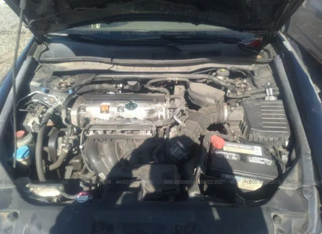 Photo 9 VIN: 1HGCP2F76AA007637 - HONDA ACCORD SDN 