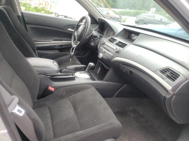 Photo 4 VIN: 1HGCP2F76AA014815 - HONDA ACCORD EX 