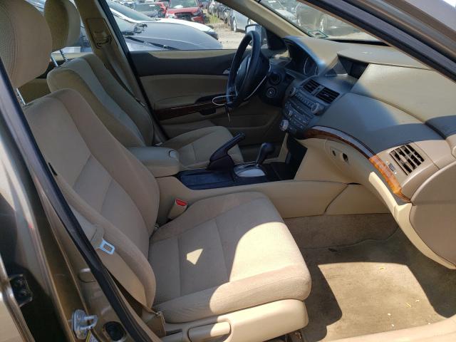 Photo 4 VIN: 1HGCP2F76AA151768 - HONDA ACCORD EX 