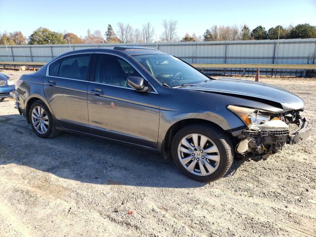 Photo 3 VIN: 1HGCP2F76BA114365 - HONDA ACCORD 