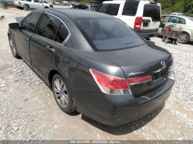 Photo 2 VIN: 1HGCP2F76BA118500 - HONDA ACCORD SDN 