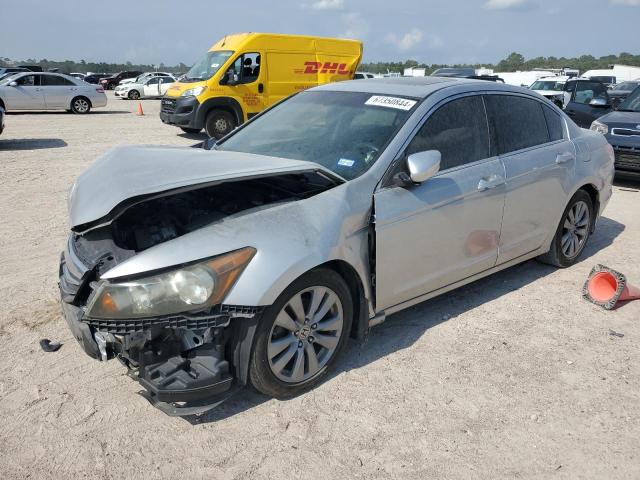 Photo 0 VIN: 1HGCP2F76BA124099 - HONDA ACCORD EX 