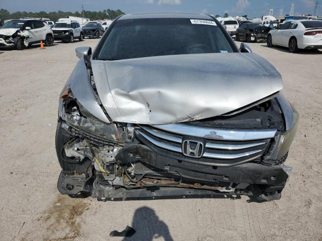 Photo 4 VIN: 1HGCP2F76BA124099 - HONDA ACCORD EX 