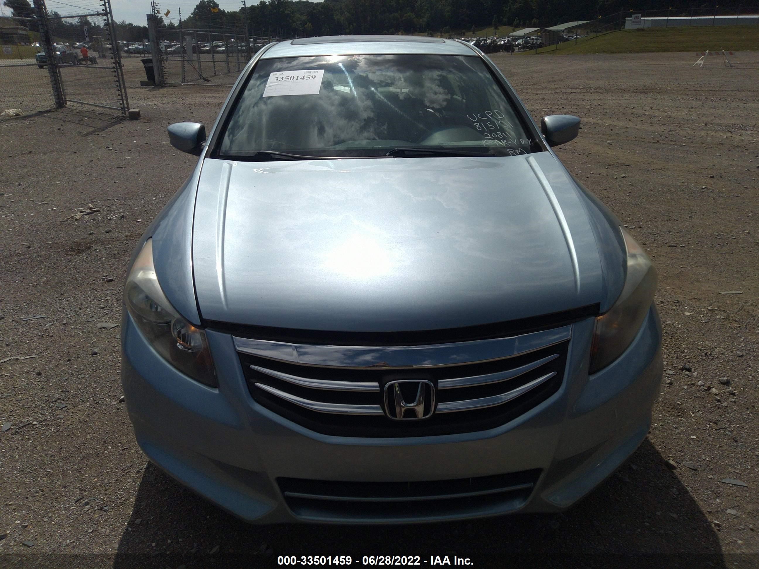 Photo 5 VIN: 1HGCP2F76CA013330 - HONDA ACCORD 